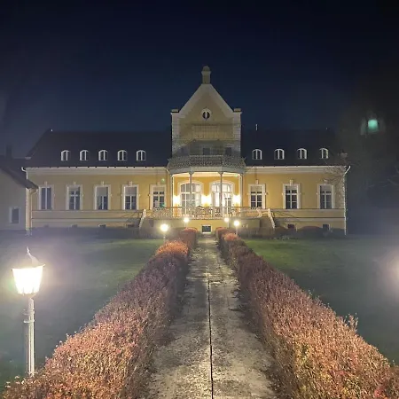 Bed & Breakfast Rosenberg Kuria