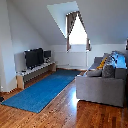 Rosenberg Kúria 3*